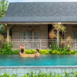 Floating Breakfast Villa Pool