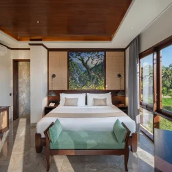 Grand Deluxe Room front