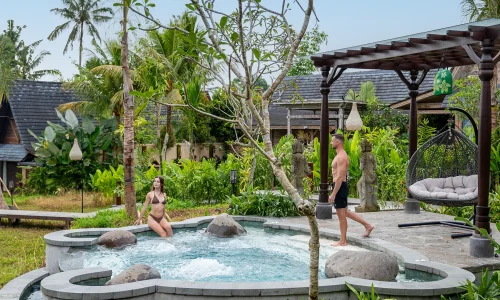 Jacuzzi Emana Abian Taksu