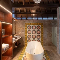 One Bedroom Duplex Villa - Bathroom