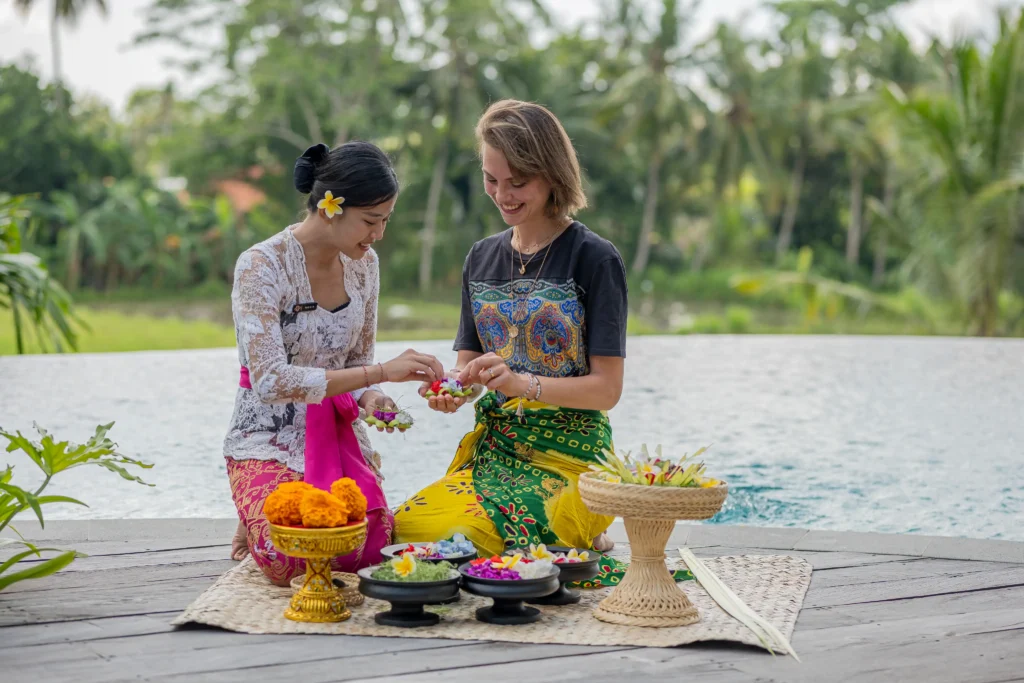 Activities Emana Akatara
