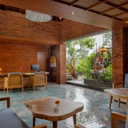 Facilities Emana Akatara