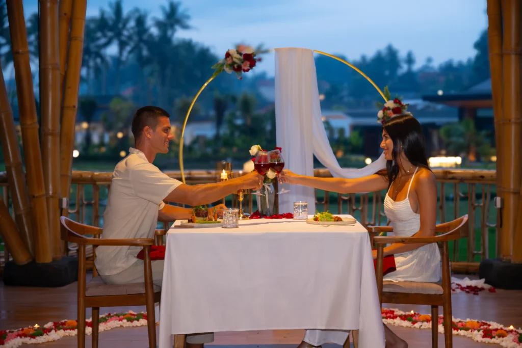 Twilight Amour Romantic Dinner Bambooscape